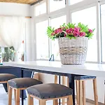 Tinas Plus Hotel