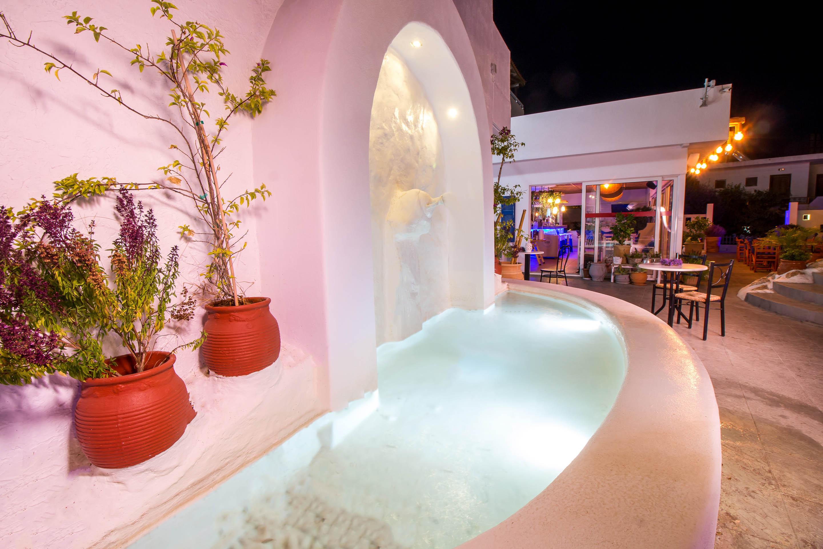 Tinas Aparthotel