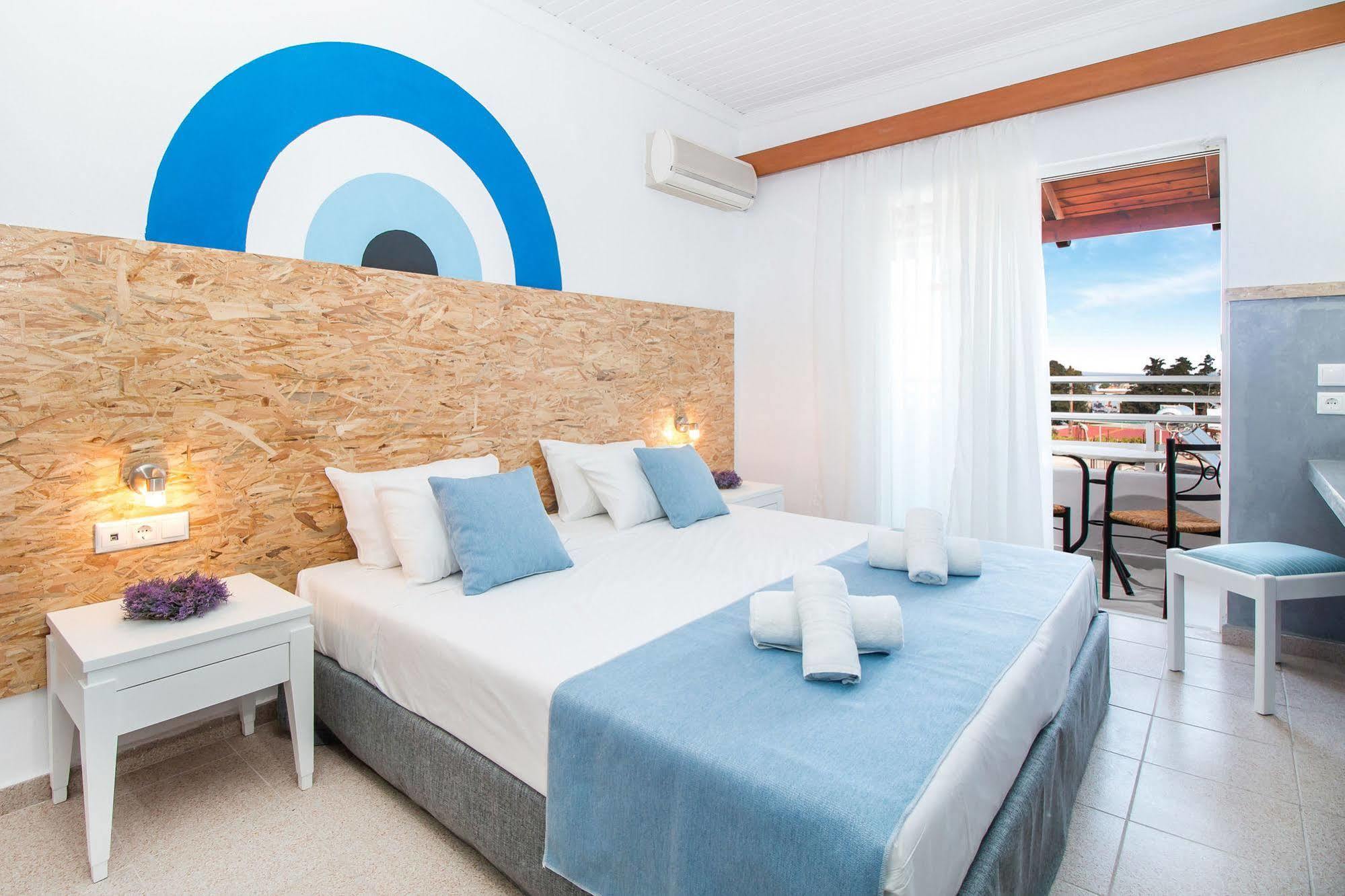 Aparthotel Tinas 2*